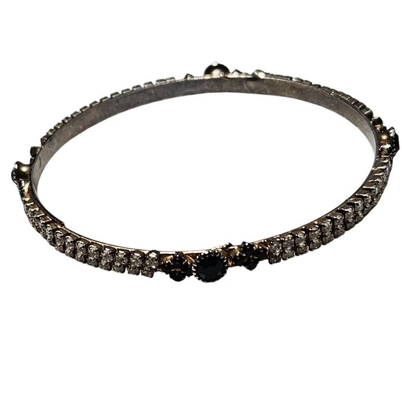 Vintage Elegant Silver Tone Rhinestone Black Stone Bangle Bracelet Snap Closure - Picture 1 of 6